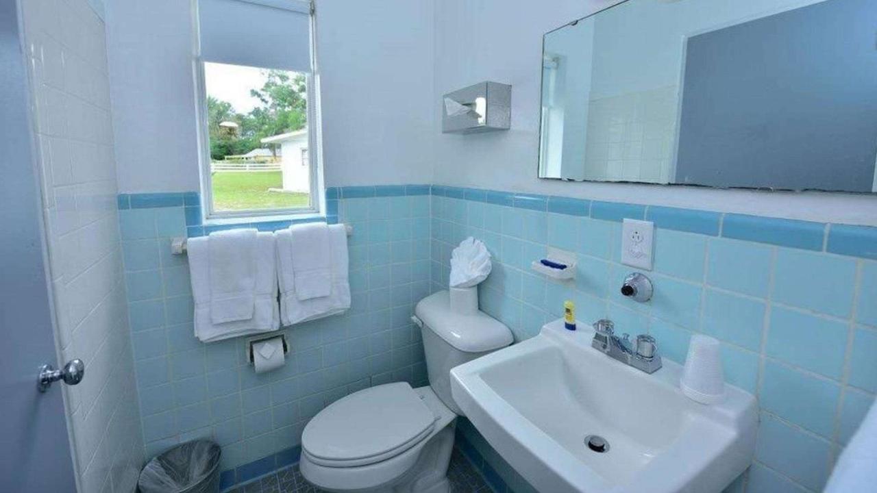 Sun Plaza Motel Silver Springs Kültér fotó